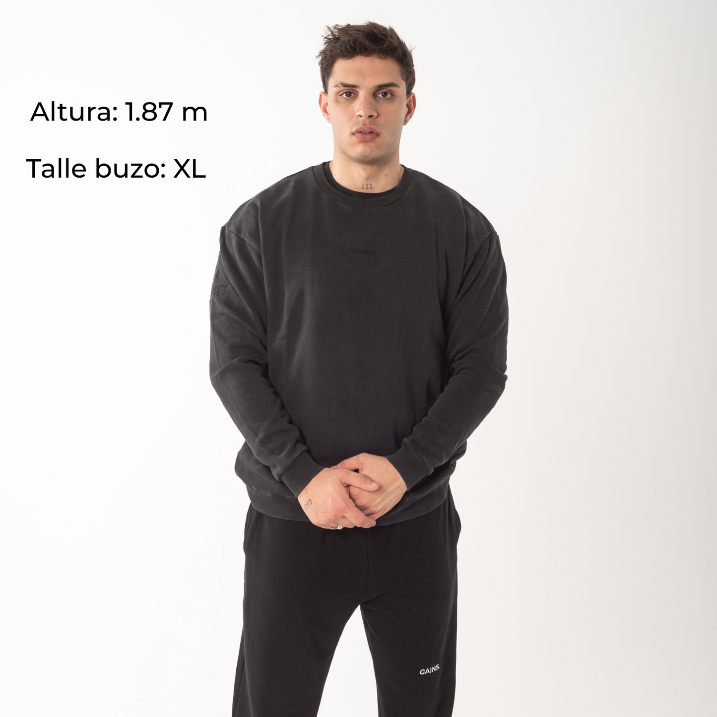 BUZO A LA BASE NO DAYS OFF UNISEX BORDADO