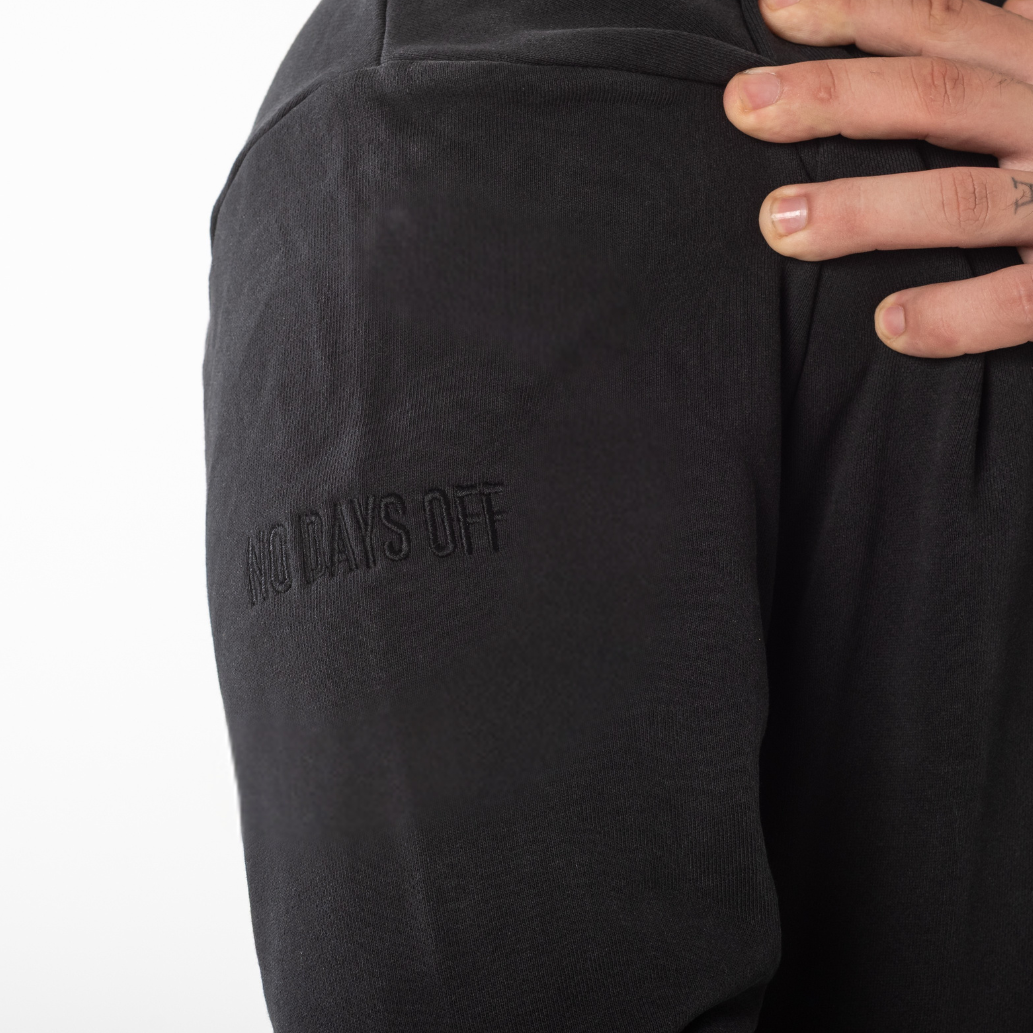 BUZO A LA BASE NO DAYS OFF UNISEX BORDADO