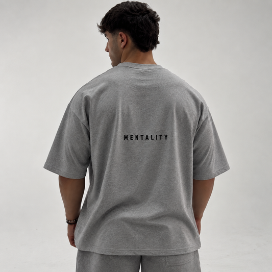 REMERA OVERSIZE BORDADA MENTALITY GRIS