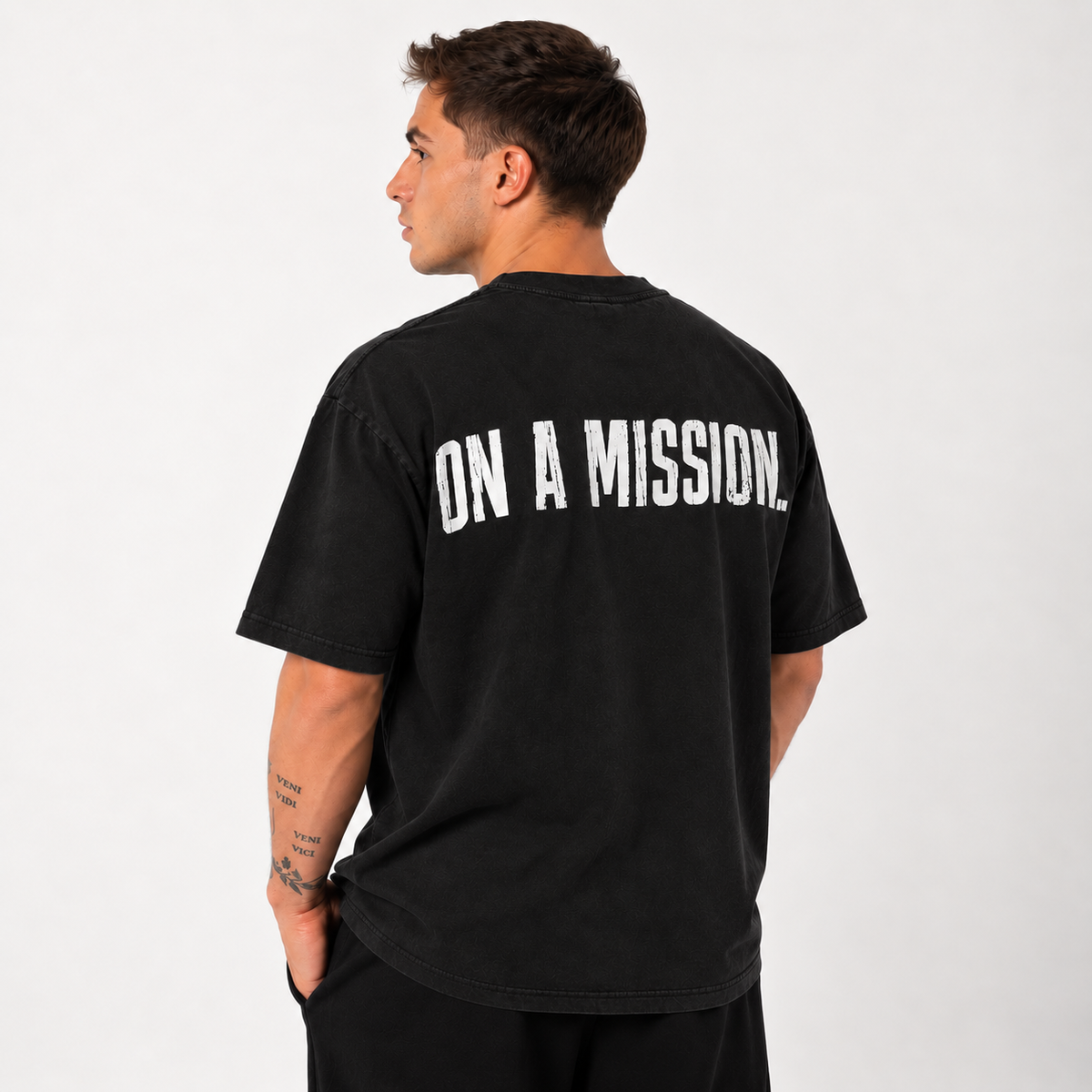 REMERA ON A MISSION UNISEX