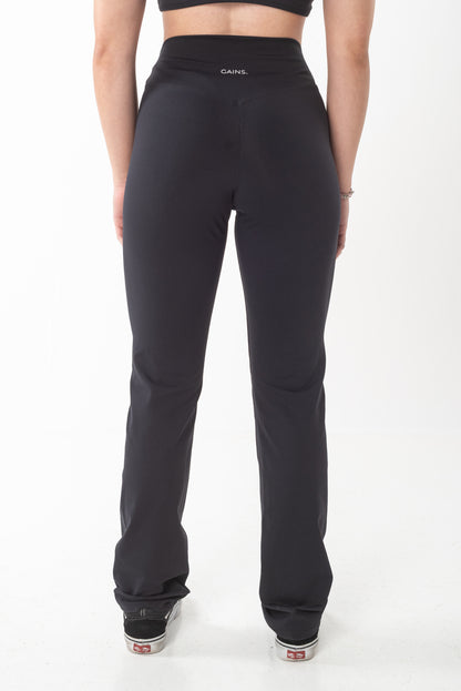 CALZA OXFORD GAINS